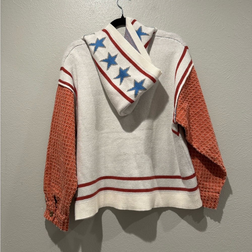 EUC POL White Sweater with Blue Stars and Red Sleeves. PTP 22”. Length 24” - Picture 2 of 5